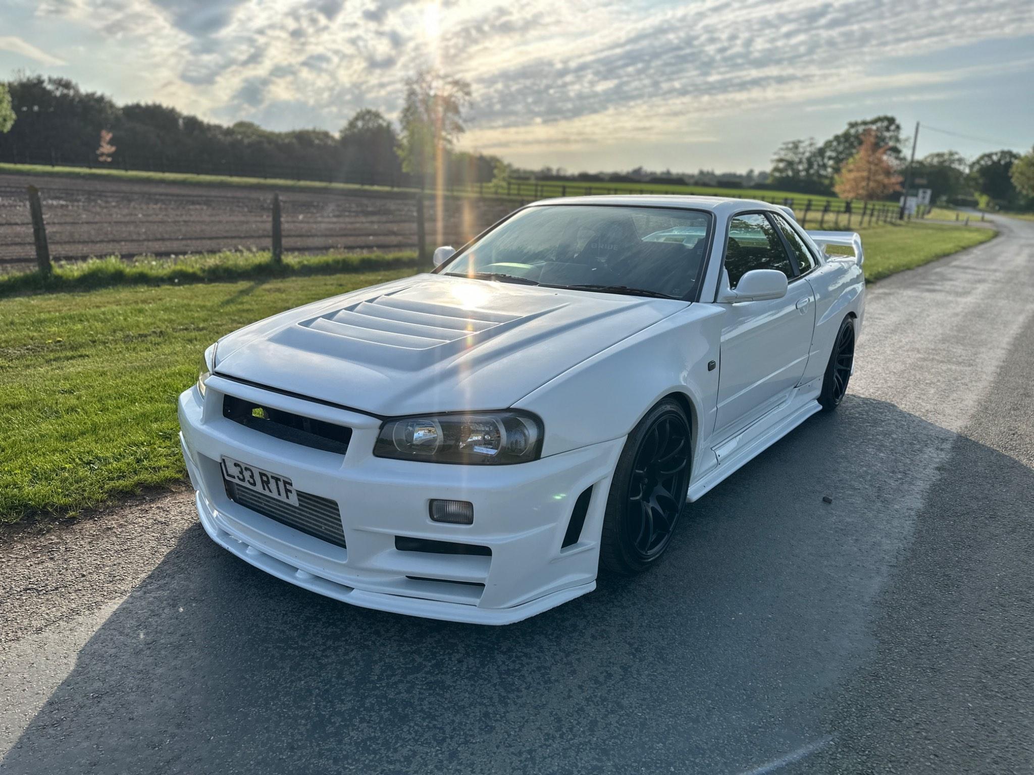 Used Nissan Skyline 2000 Cars For Sale | Autotrader UK